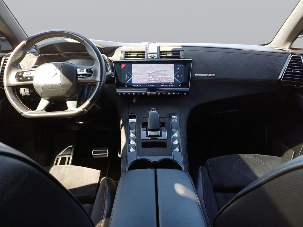 DS Automobiles DS7 Crossback E-Tense 225 Performance Line