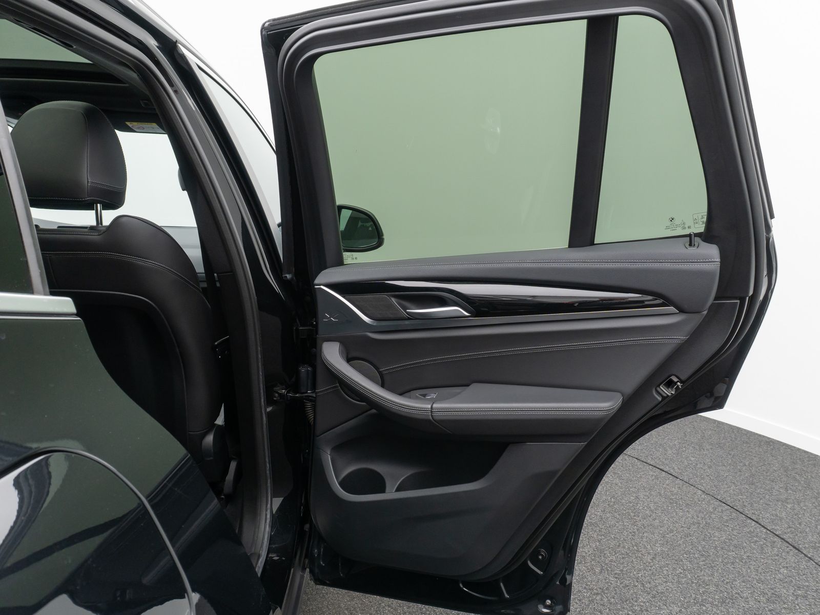 BMW X3 xD30d M Sport - Samsaru's Car Outlet