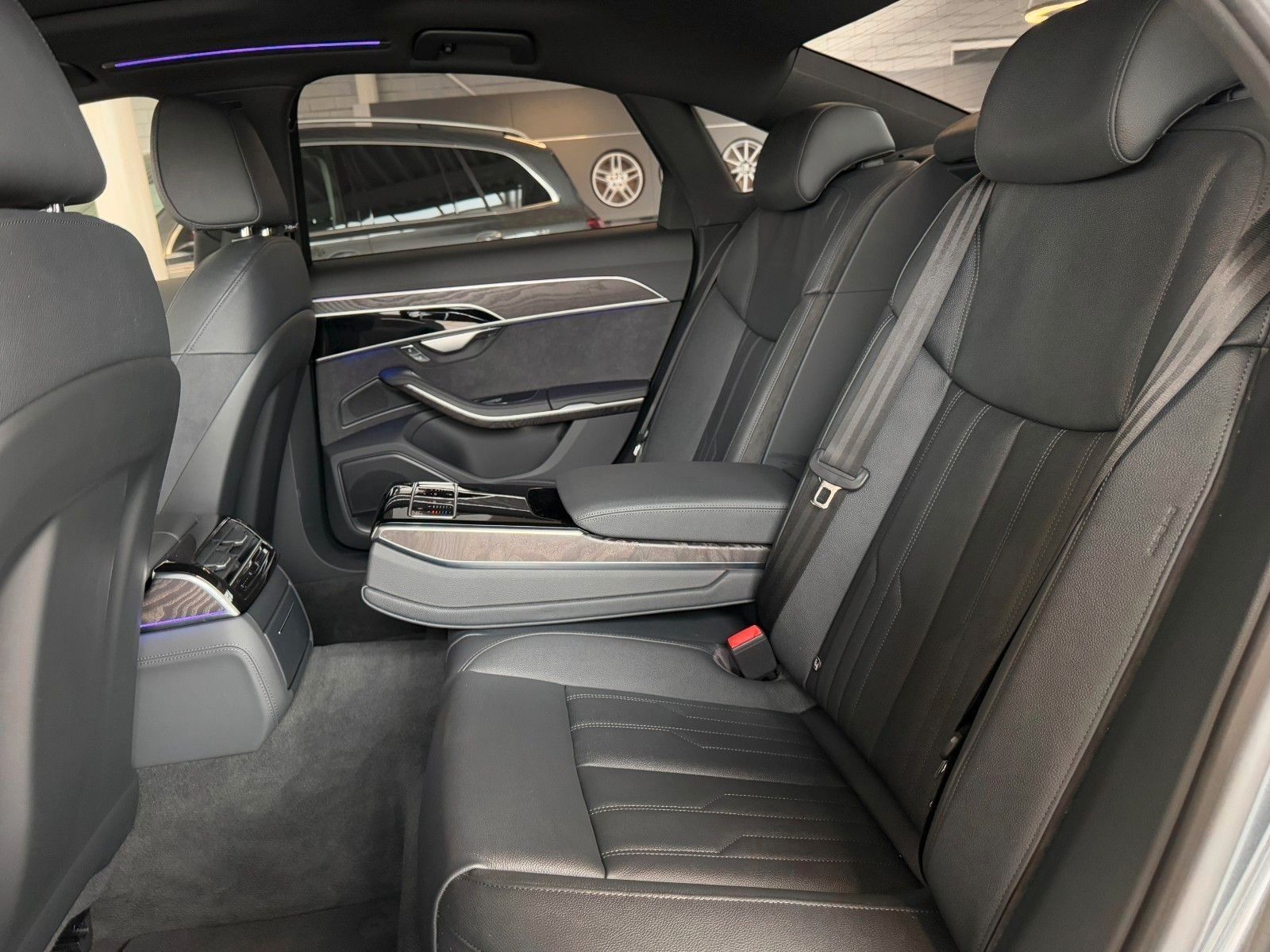 Audi A8 55 TFSI quattro S-Line - Samsaru's Car Outlet
