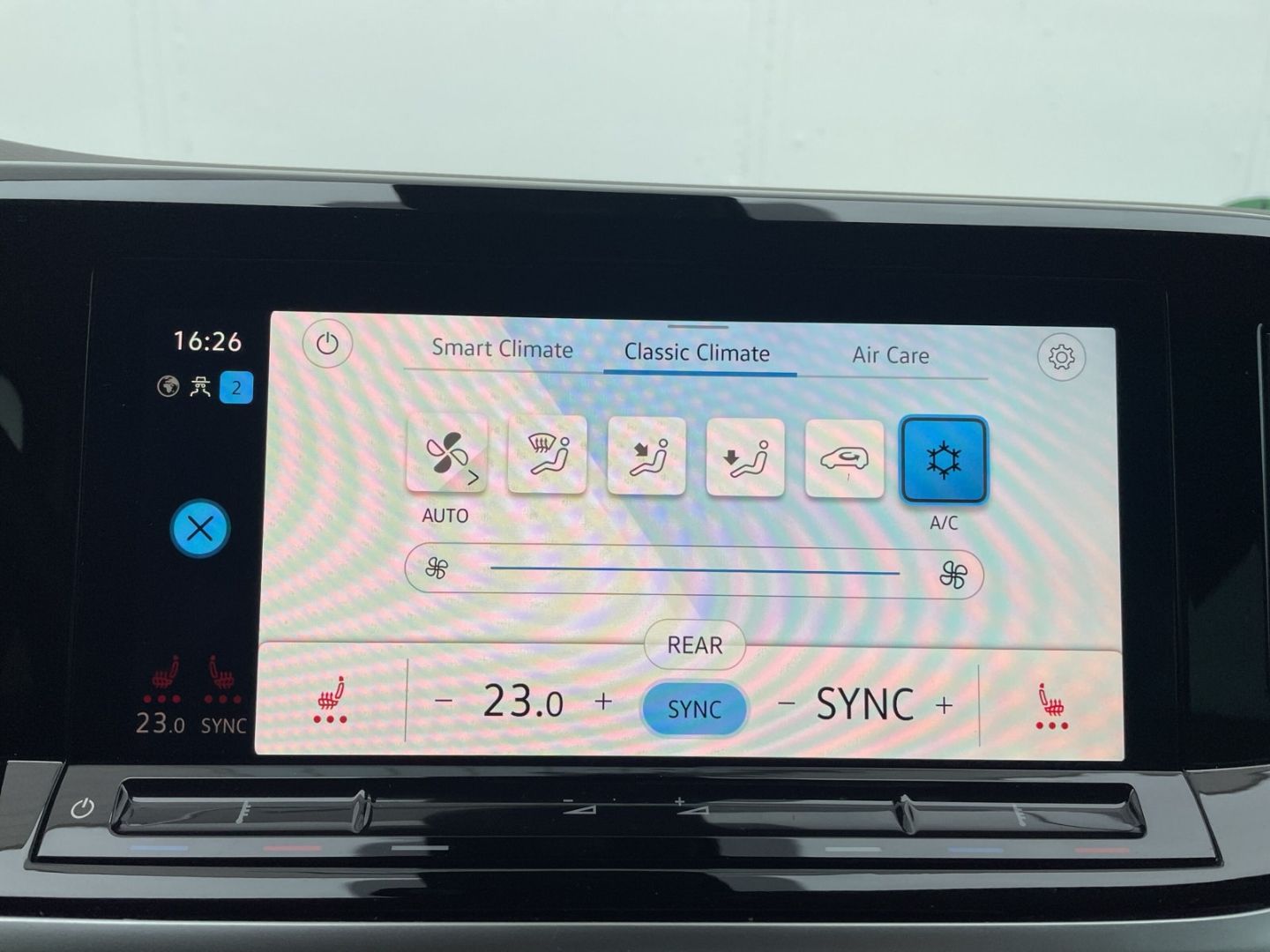 Volkswagen T7 Multivan 2.0 TDI DSG - Samsaru's Car Outlet