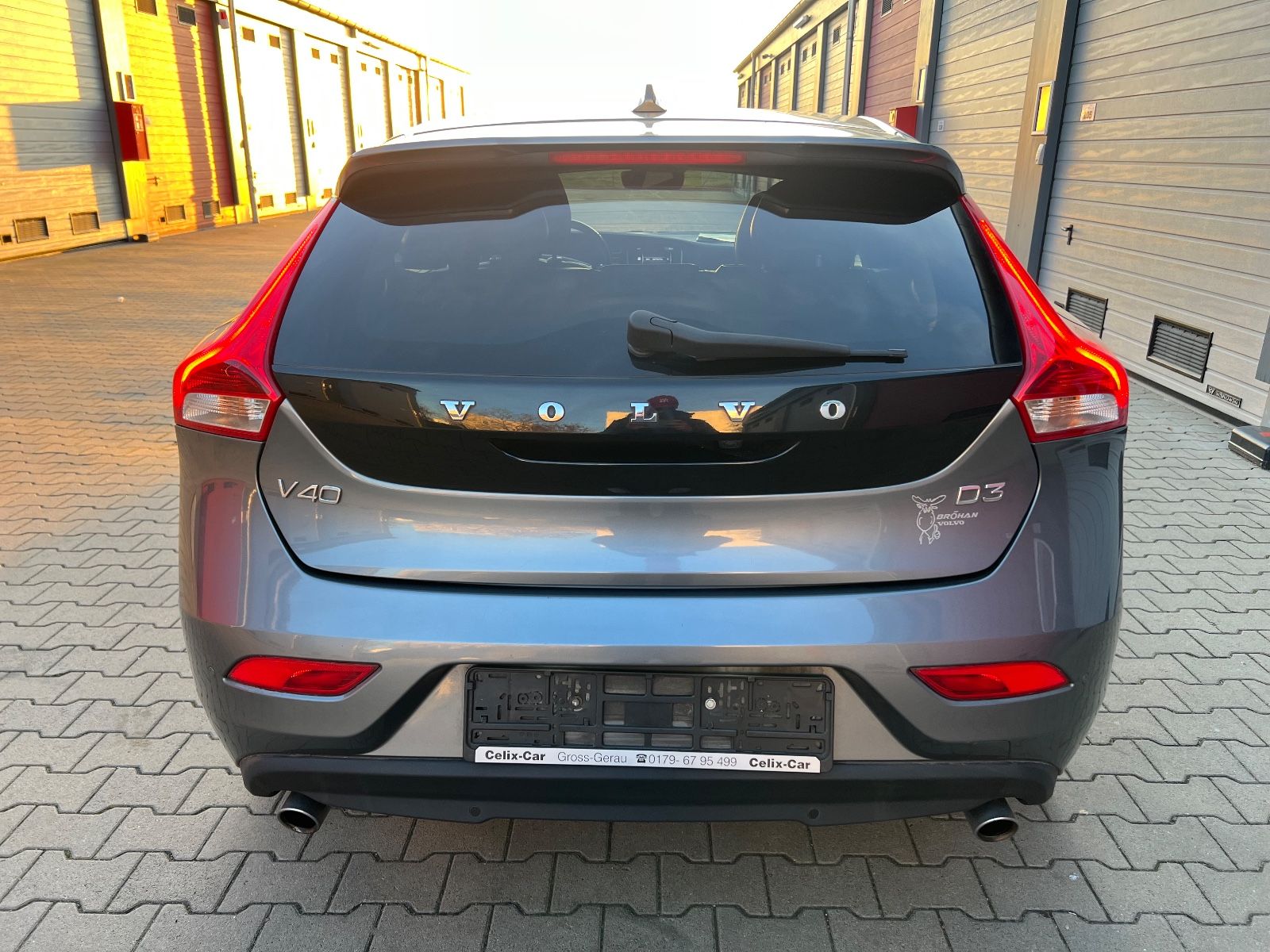 Volvo V40 Linje Svart+Kamera+LED+Tempomat+Start-Stop