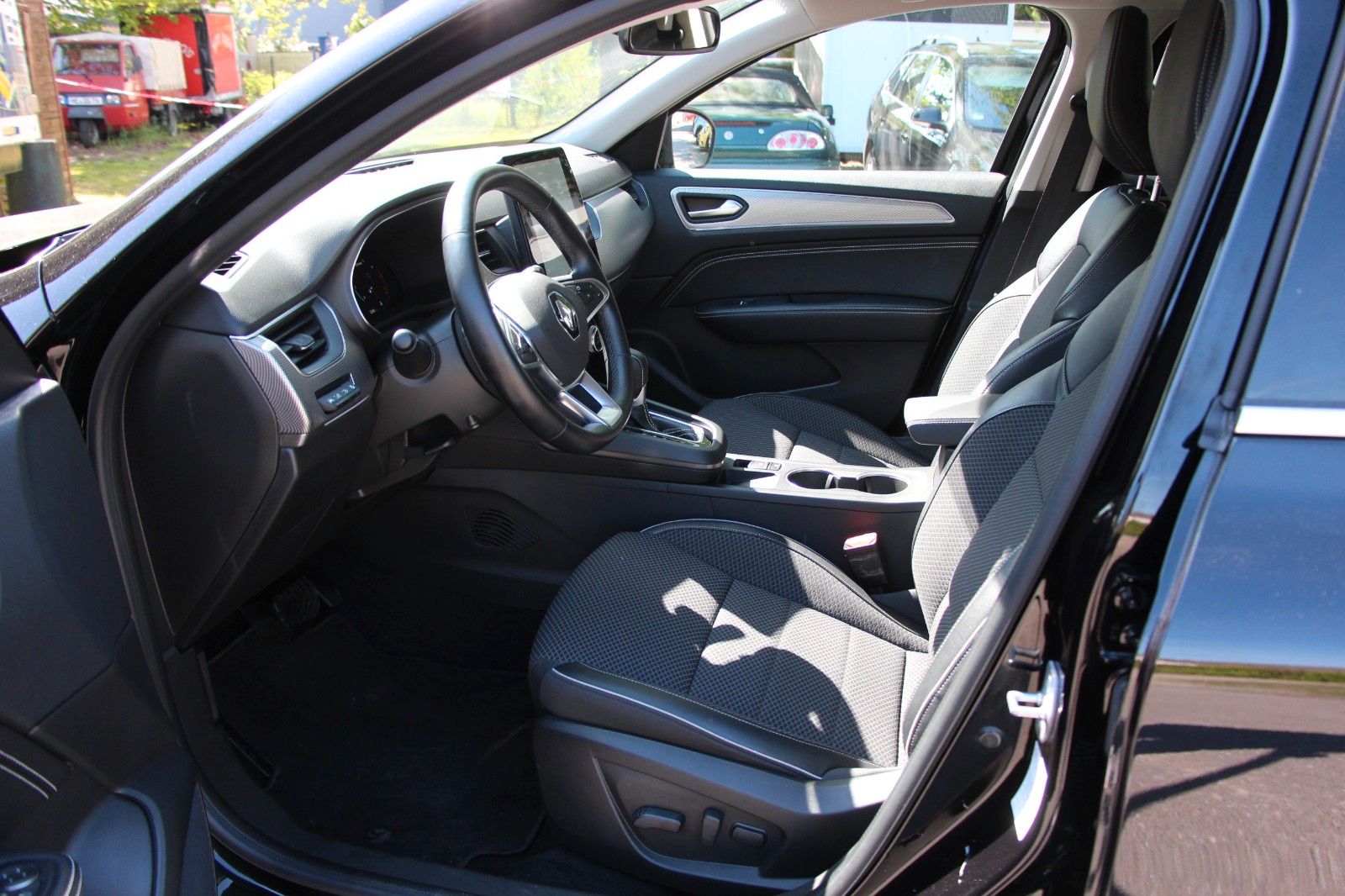 Renault Arkana Mild Hybrid 140 EDC Techno - Samsaru's Car Outlet