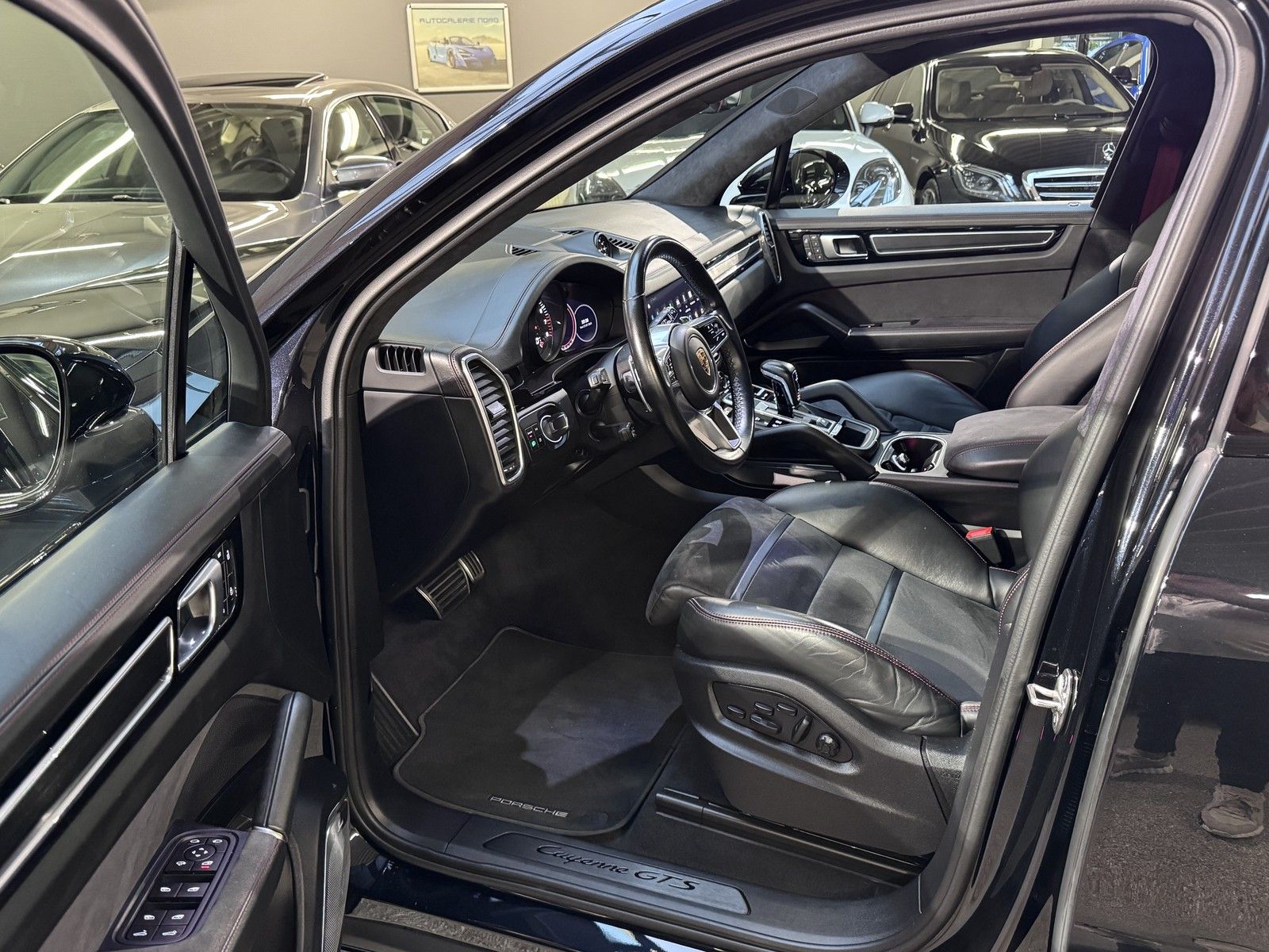 Porsche Cayenne GTS Pano+Matrix+Burmester+Chrono+ 360°Ka