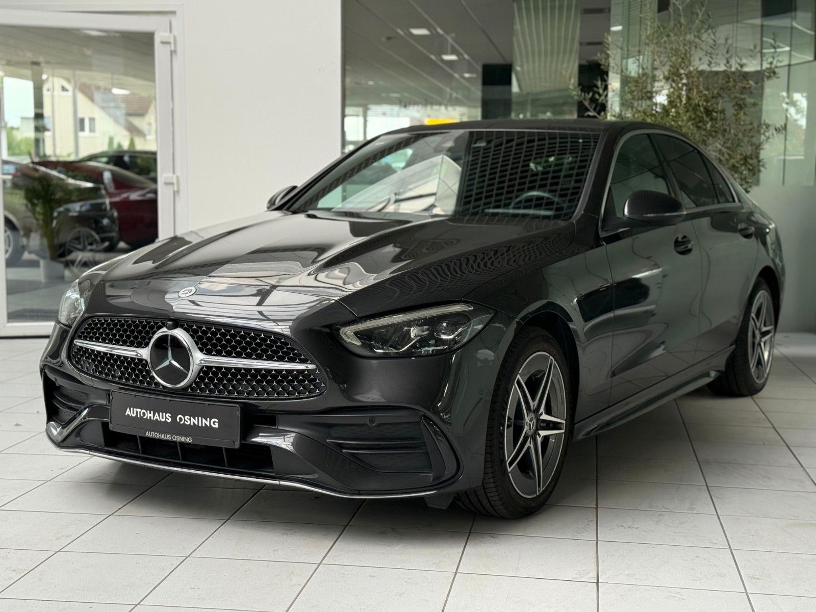 Mercedes-Benz C 300 e AMG - Samsaru's Car Outlet