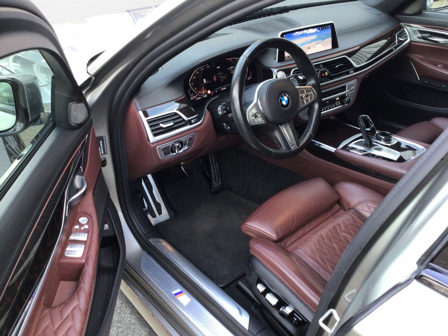 BMW 730 d xDrive M Sport ACC/GSD/Massage/Sitzbelftg/