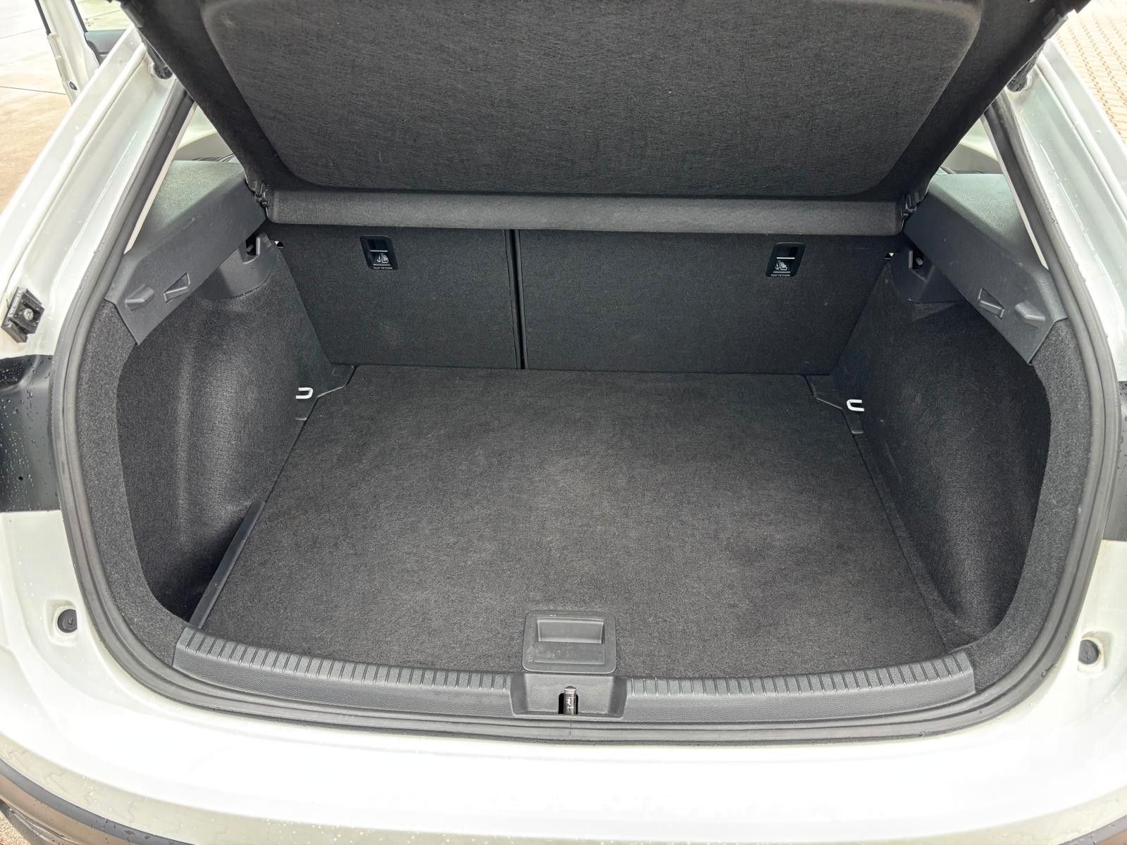 Volkswagen Taigo Life - Samsaru's Car Outlet