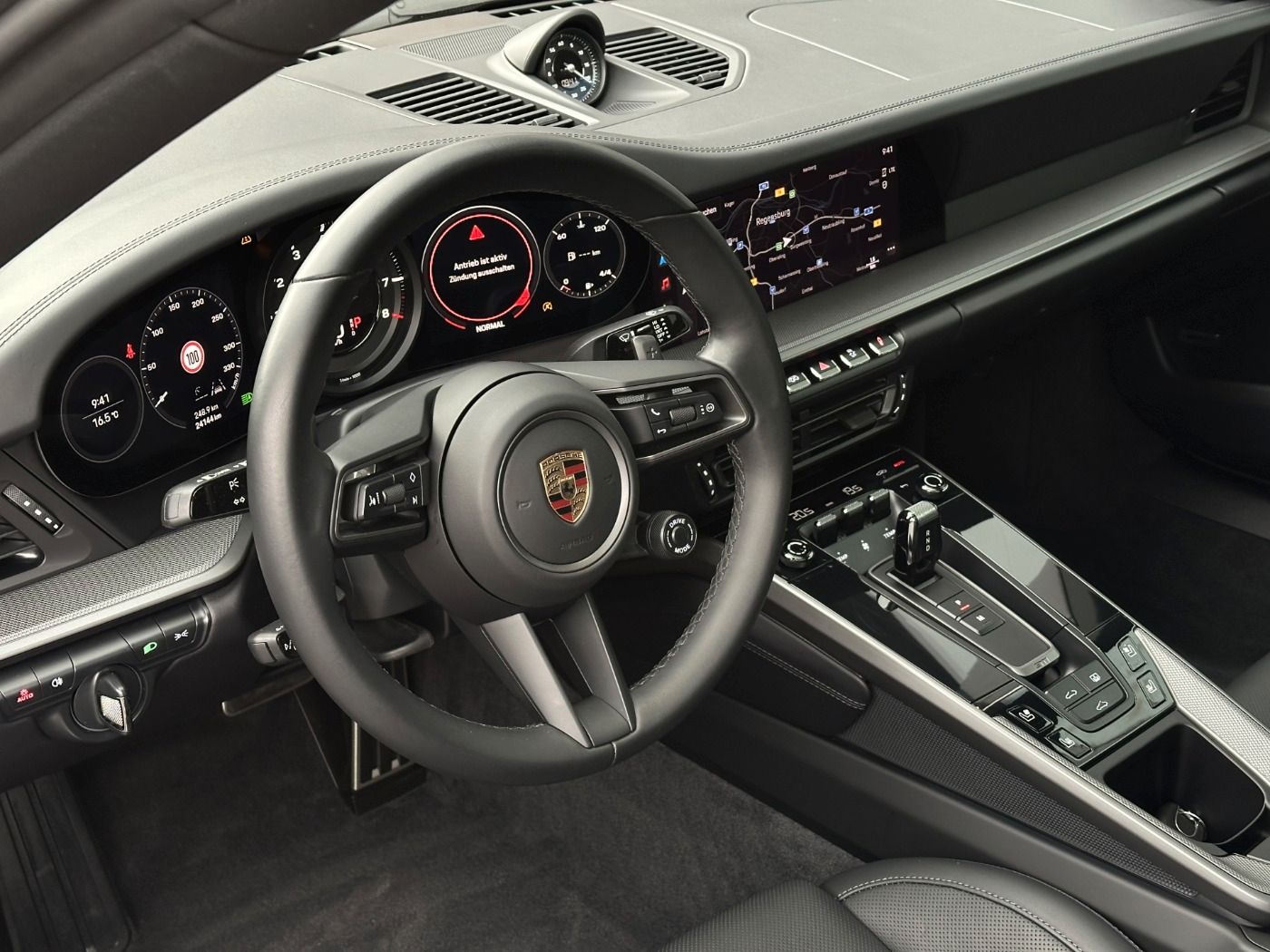 Porsche 992 911 Carrera 4S Lift Matrix BOSE InnoDrive