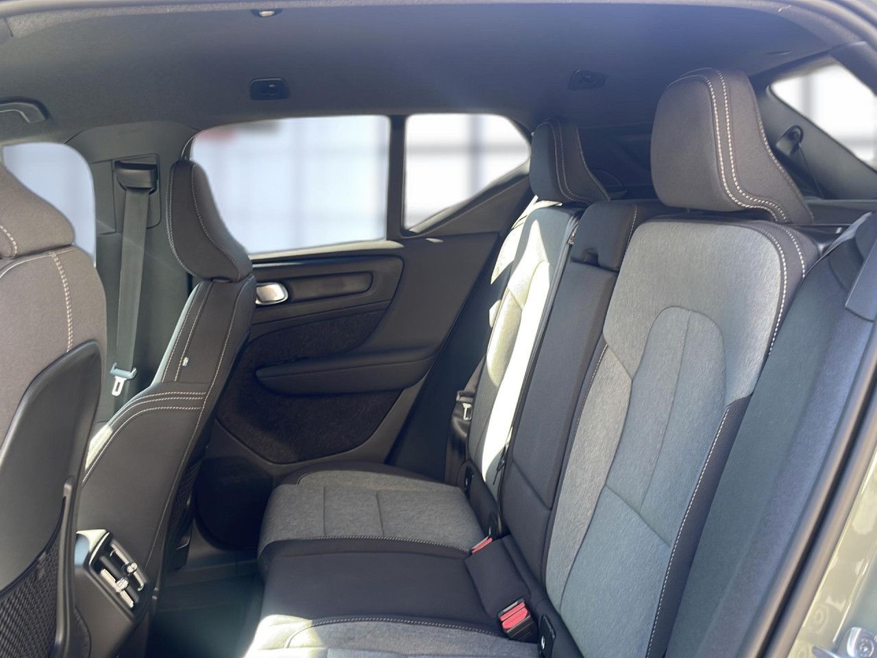 Volvo XC 40 Core 2WD Bluetooth Navi LED Klima