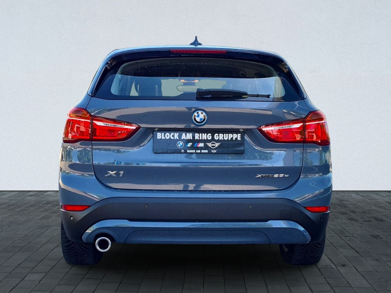BMW X1 xDrive25e Advantage - Samsaru's Car Outlet