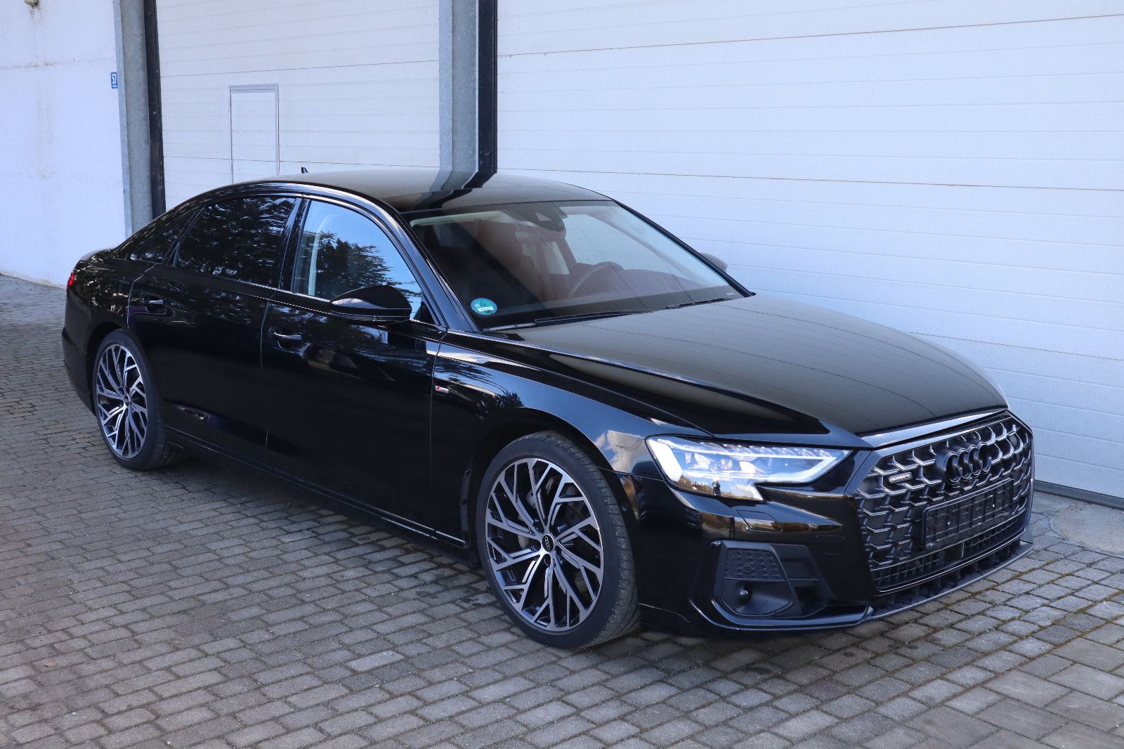 Audi A8L 55 TFSI lang exclusive S-Line - Samsaru's Car Outlet