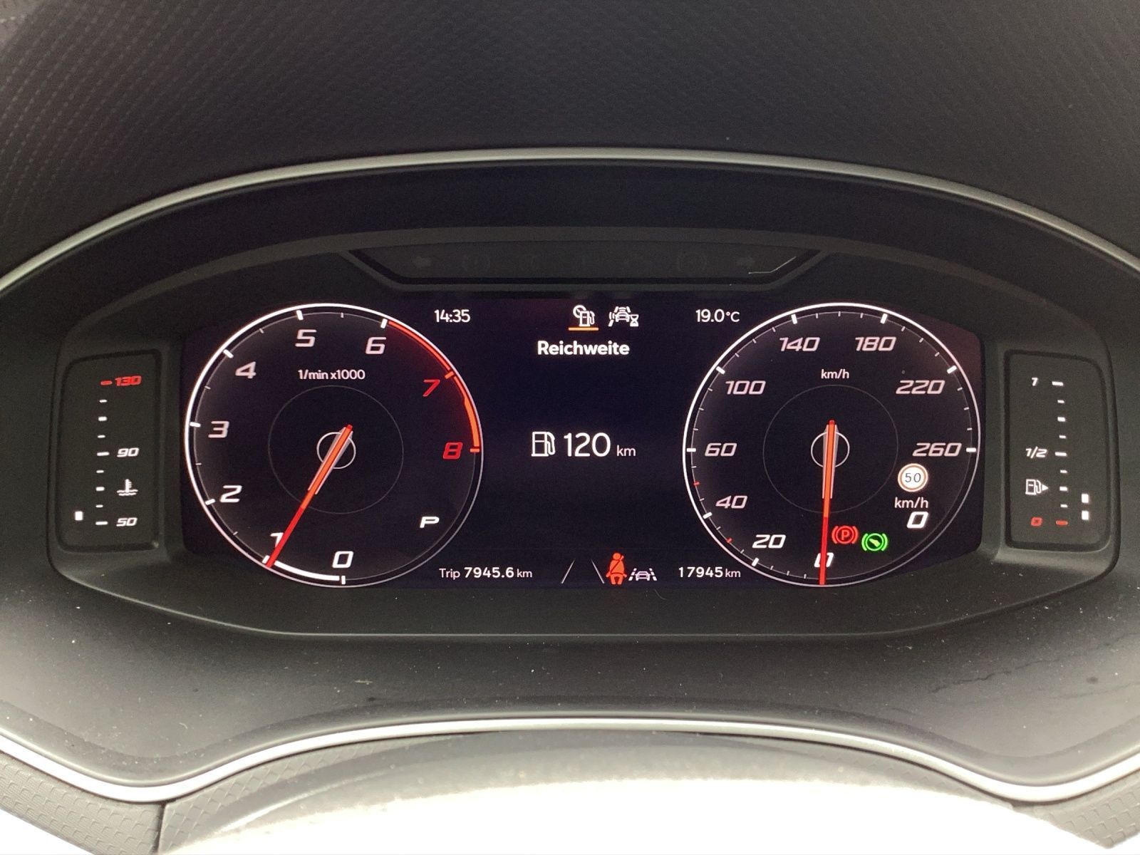 Seat Arona 1.5 TSI DSG FR NAVI AHK ACC PARKL SH GJR