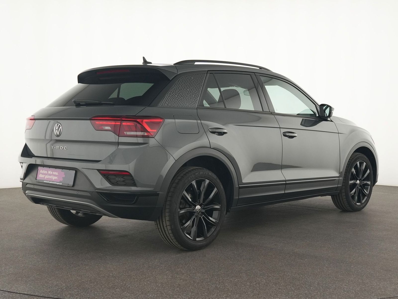 Volkswagen T-Roc Sport - Samsaru's Car Outlet