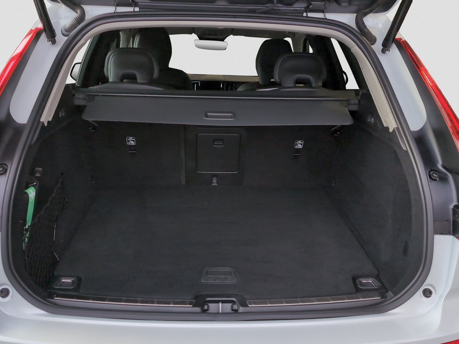 Volvo XC60+B5+AWD+R-Kam+Panor+Harman+Voll-LED+Lenkradh