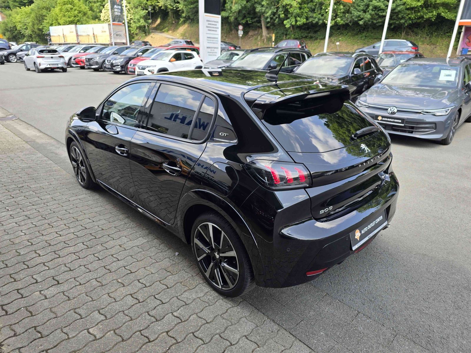 Peugeot 208 GT - Samsaru's Car Outlet