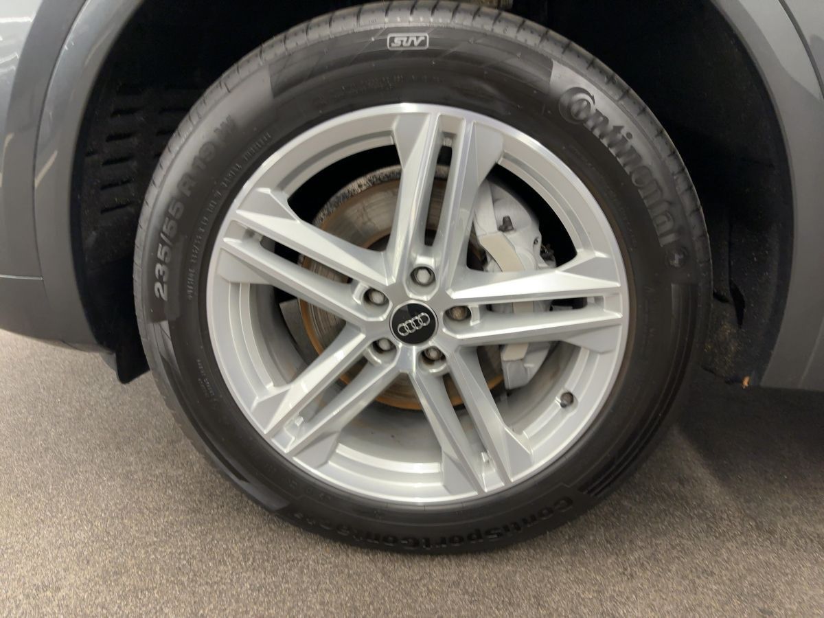 Audi Q5 S line 40 TDI qu. S tr. AHK RFK PDC MATRIX