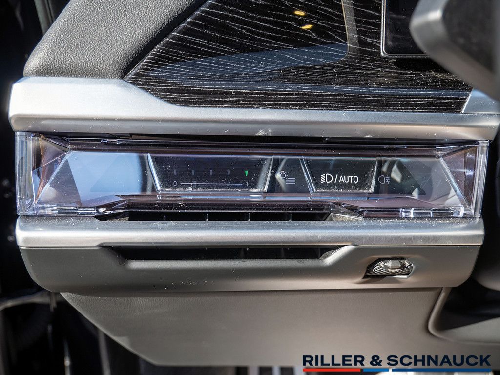 BMW 740d xDrive M-Sport STANDHZG+PANO-SKY+B&W
