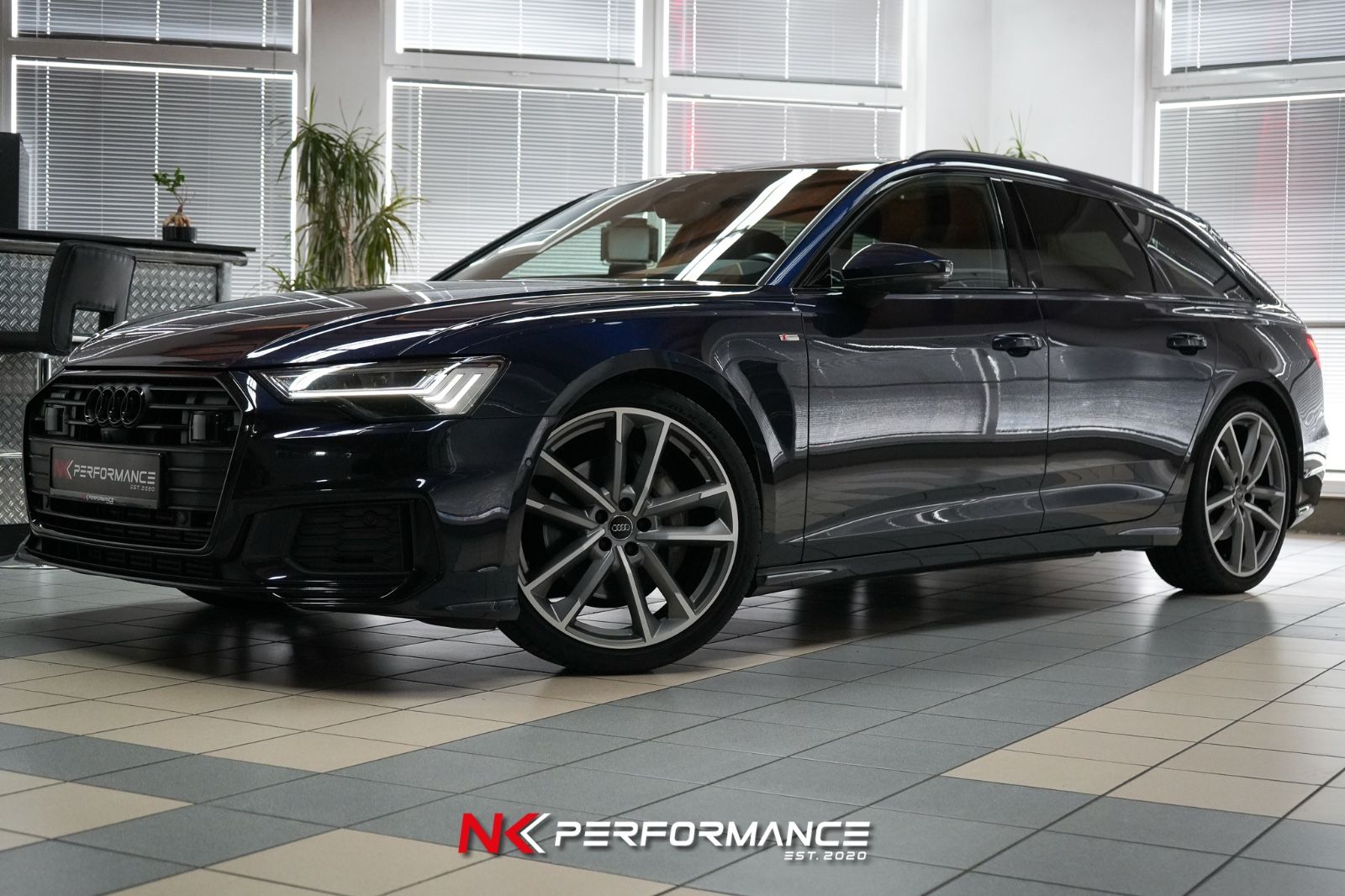 Audi A6 Avant 50 TDI quattro S-LINE - Samsaru's Car Outlet