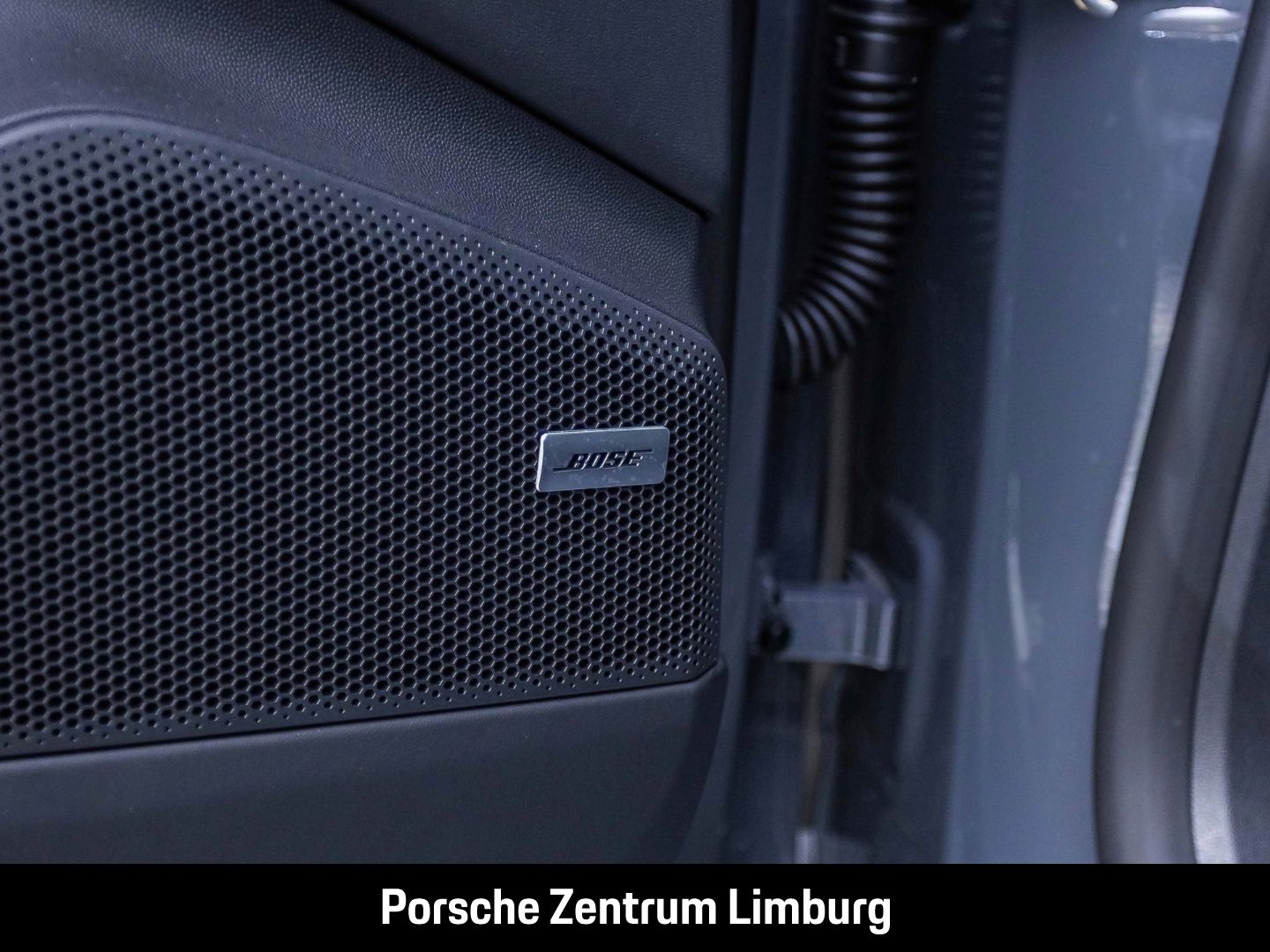 Porsche Macan Turbo BOSE Panoramadach Luftfederung LED