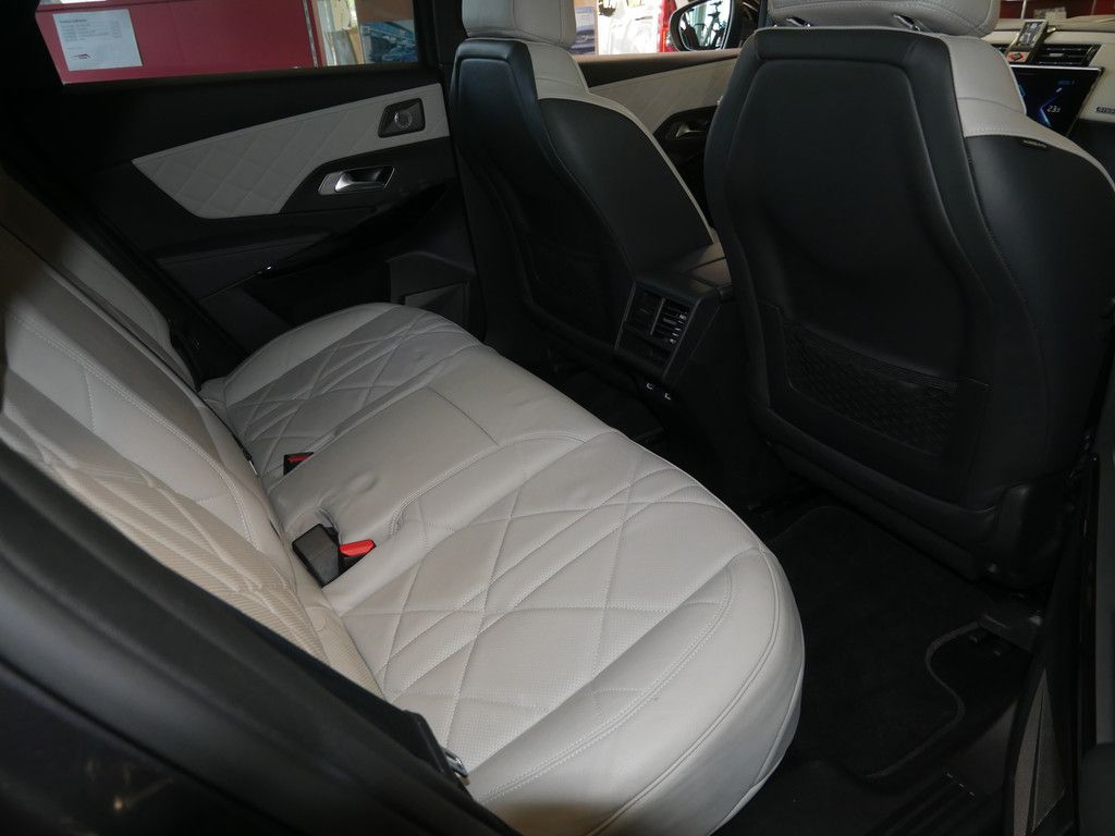 DS Automobiles DS 7 Crossback E-Tense Rivoli 4x4 ACC LED PANO