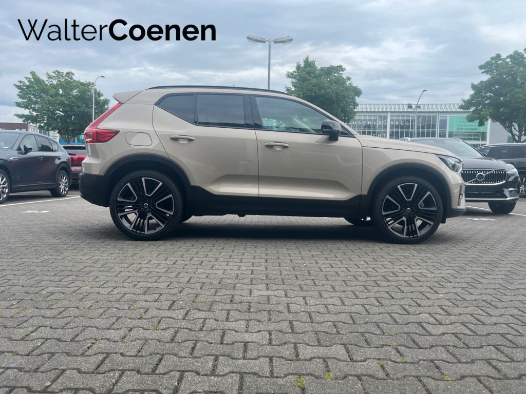 Volvo XC40 B4 UltraDark - Samsaru's Car Outlet
