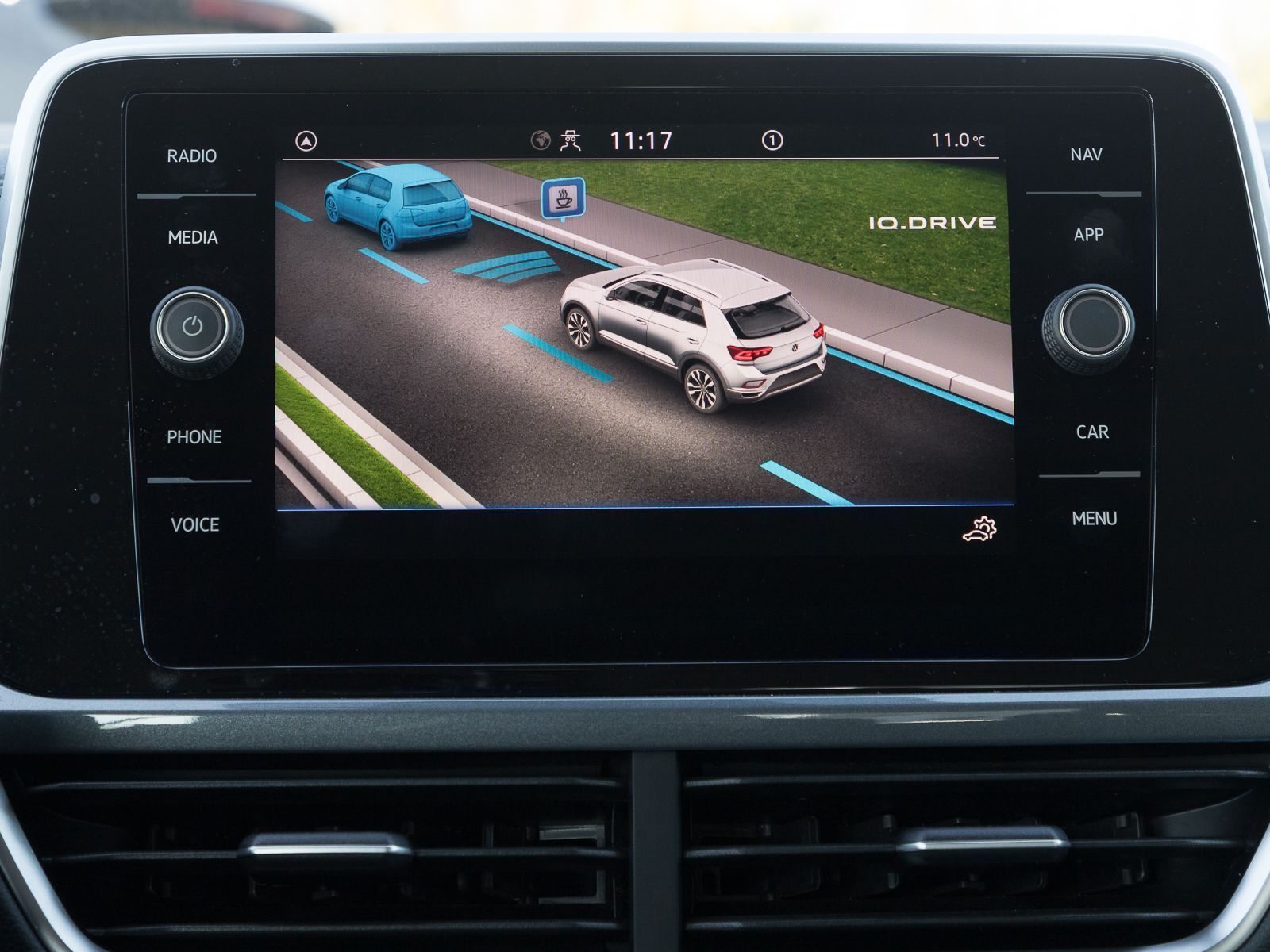 Volkswagen T-Roc 1.5 TSI DSG STYLE - Samsaru's Car Outlet