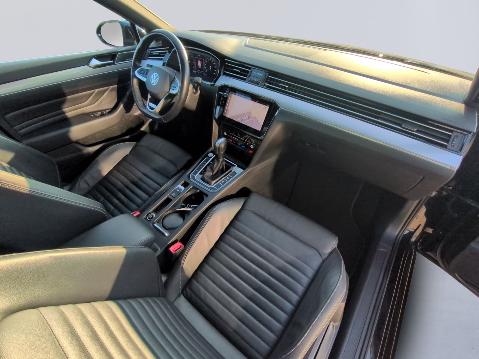 Volkswagen Passat Variant 2.0TDI DSG 4MOTION+LEDER+AHK AHK