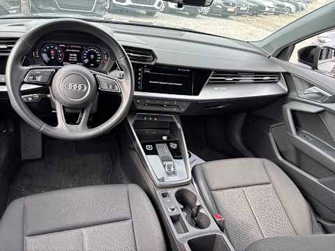 Audi A3 Limousine 30 TFSI S tronic Sitzh. PDC LED Kli