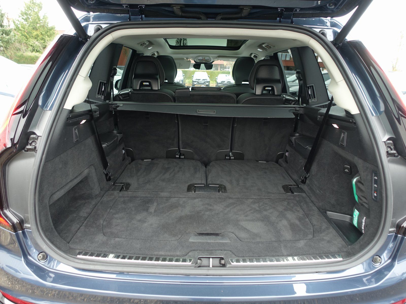 Volvo XC90 Plus T8 AWD/B&W/HeadUP/Pano/360°/FourC/AHK