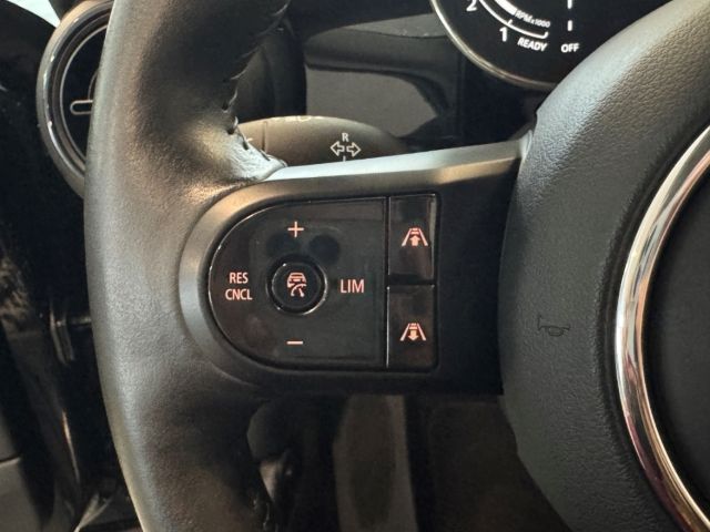 MINI Cooper S - Samsaru's Car Outlet
