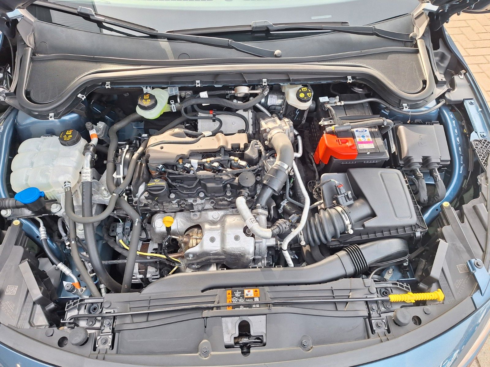 Ford Focus Turnier ST-Line X AHK NAVI LED PDC RFK LMF