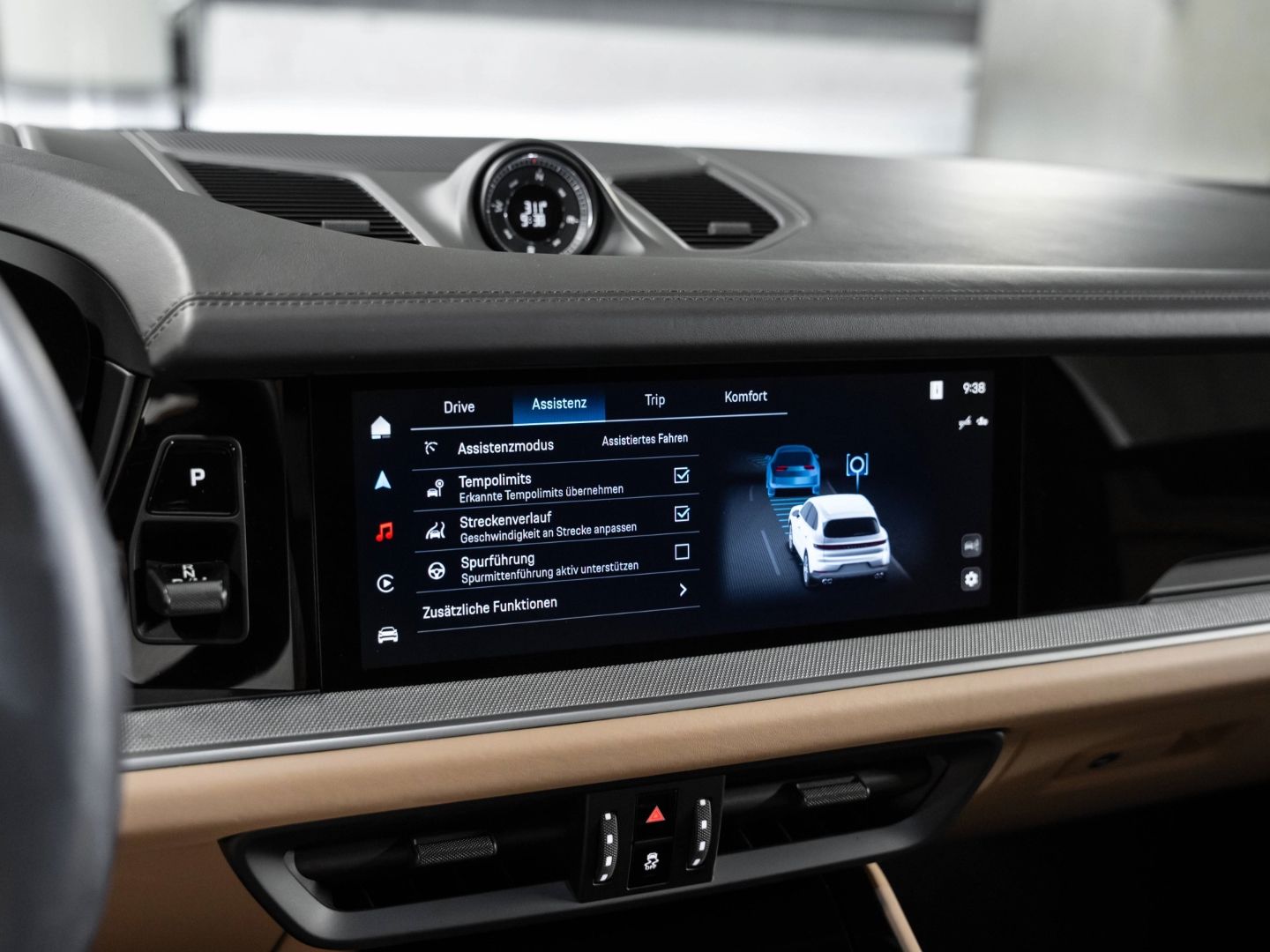 Porsche Cayenne InnoDrive Standheizung PASM AHK Panorama