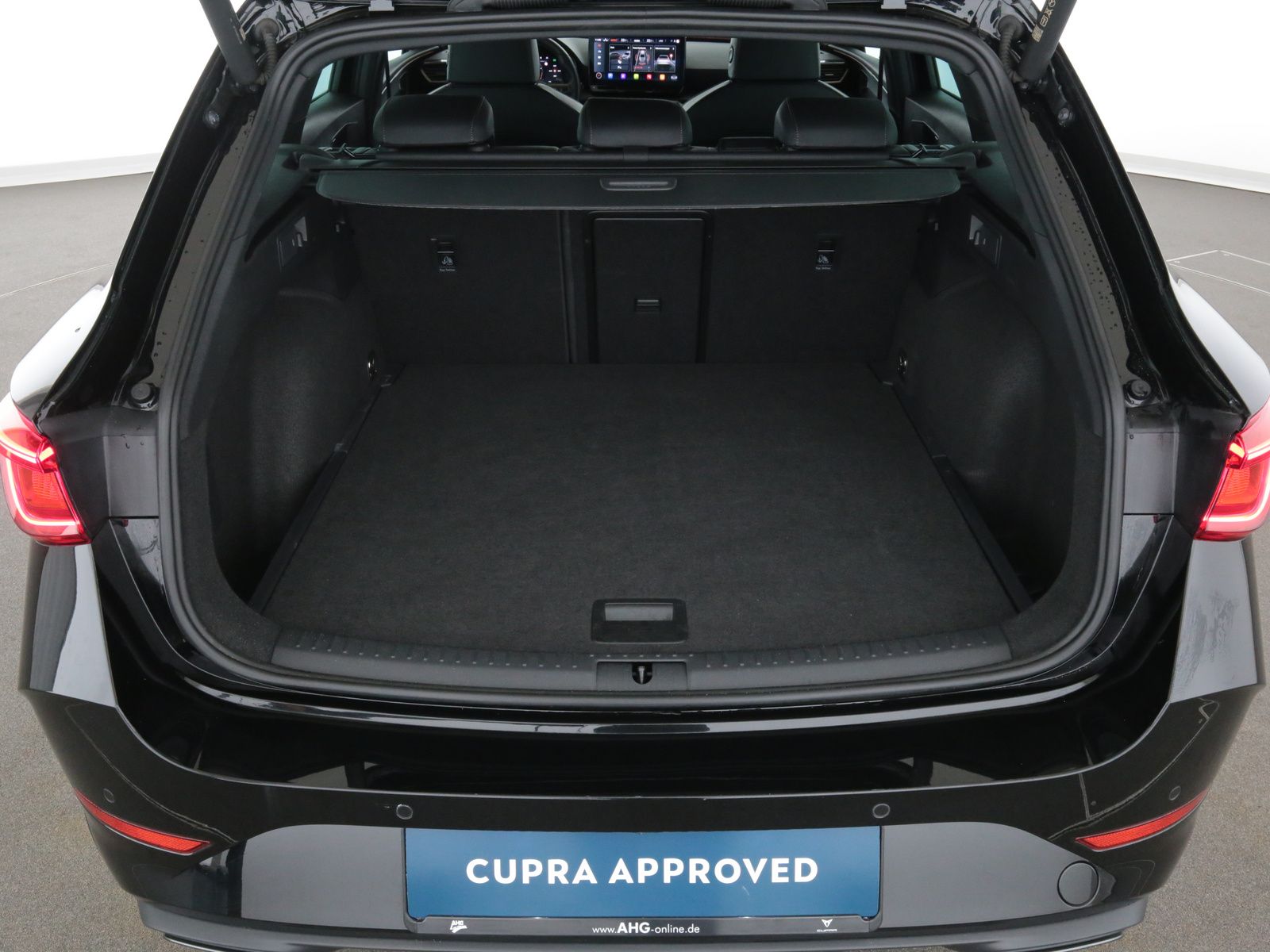 Cupra Leon Sportstourer 1.5eTSI CUPR - Samsaru's Car Outlet