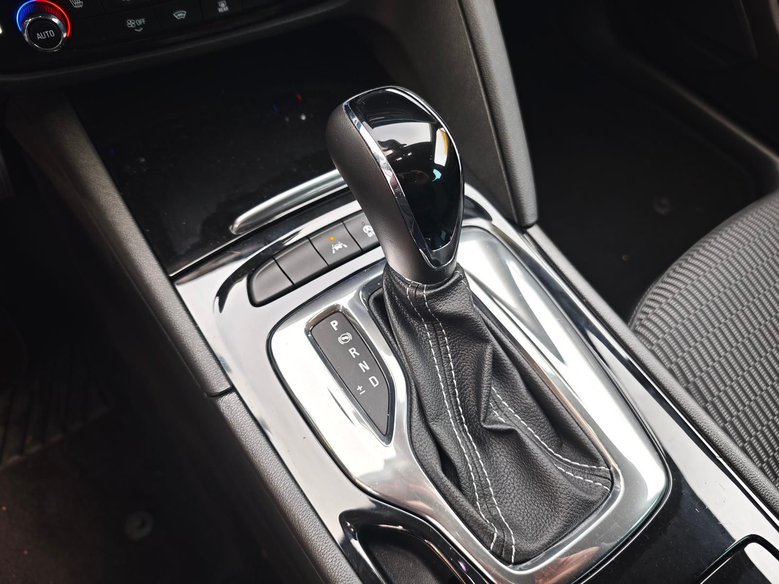 Opel Insignia 1.6 CDTI Innovation - Samsaru's Car Outlet
