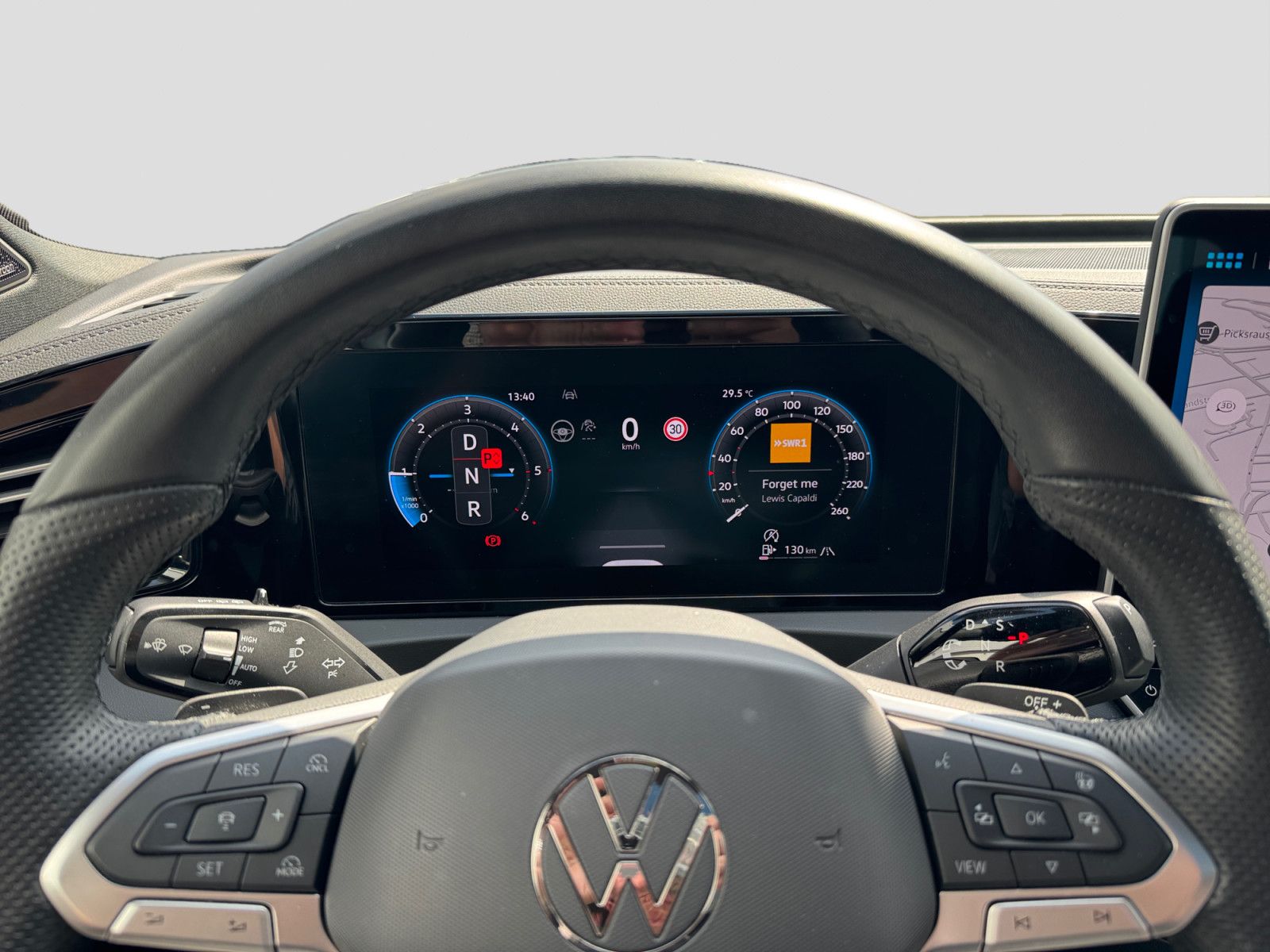 Volkswagen Tiguan 2.0TDI DSG 4Mo R-Line Standhz Pano Leder