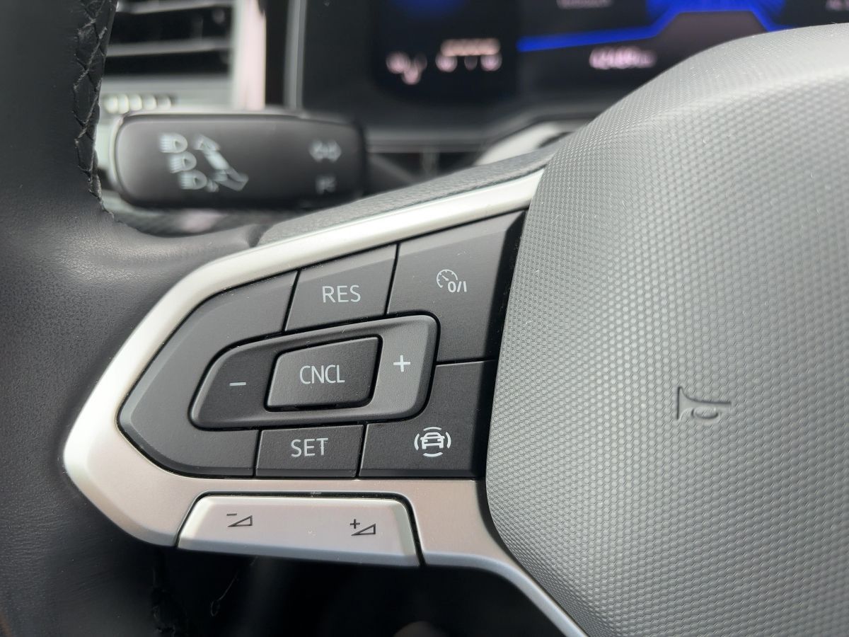 Volkswagen Taigo Life 1.0 TSI - Samsaru's Car Outlet