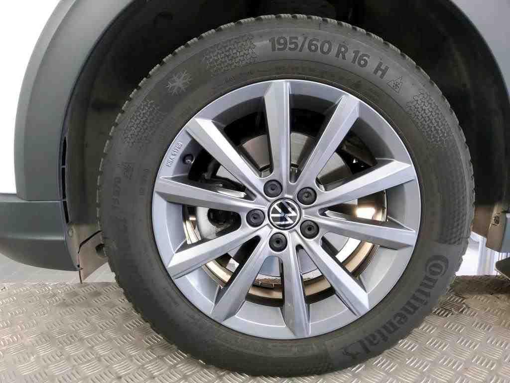 Volkswagen Taigo 1.5 TSI Style DSG - Samsaru's Car Outlet