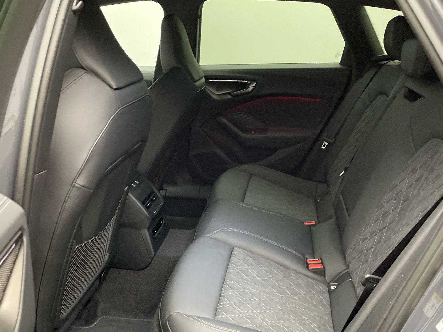 Audi A5 Avant TDI quattro 150 kW S line B&O Kamera