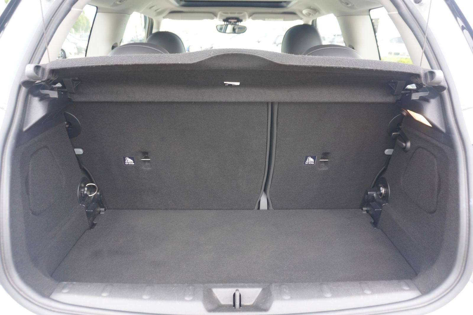 MINI Cooper SE Hatch - Samsaru's Car Outlet