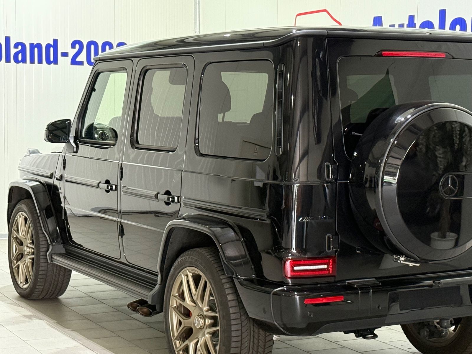 Mercedes-Benz G 63 AMG Performance - Samsaru's Car Outlet