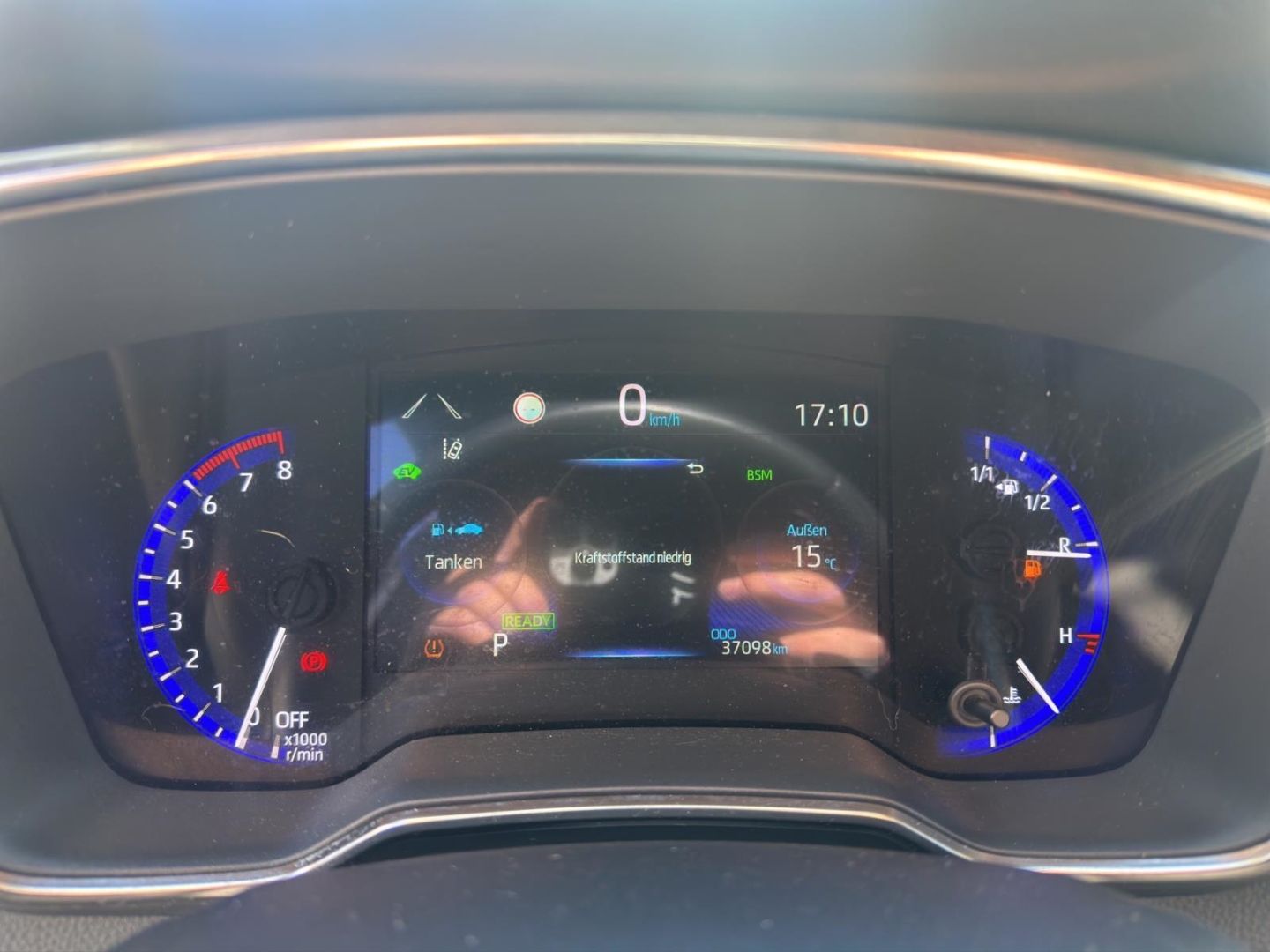 Toyota Corolla 2.0 Hybrid TS GR Sport - Samsaru's Car Outlet