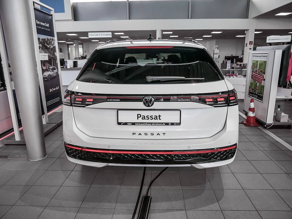 Volkswagen Passat R-Line 2.0 TDI DSG R-Line PANO AHK MATRIX