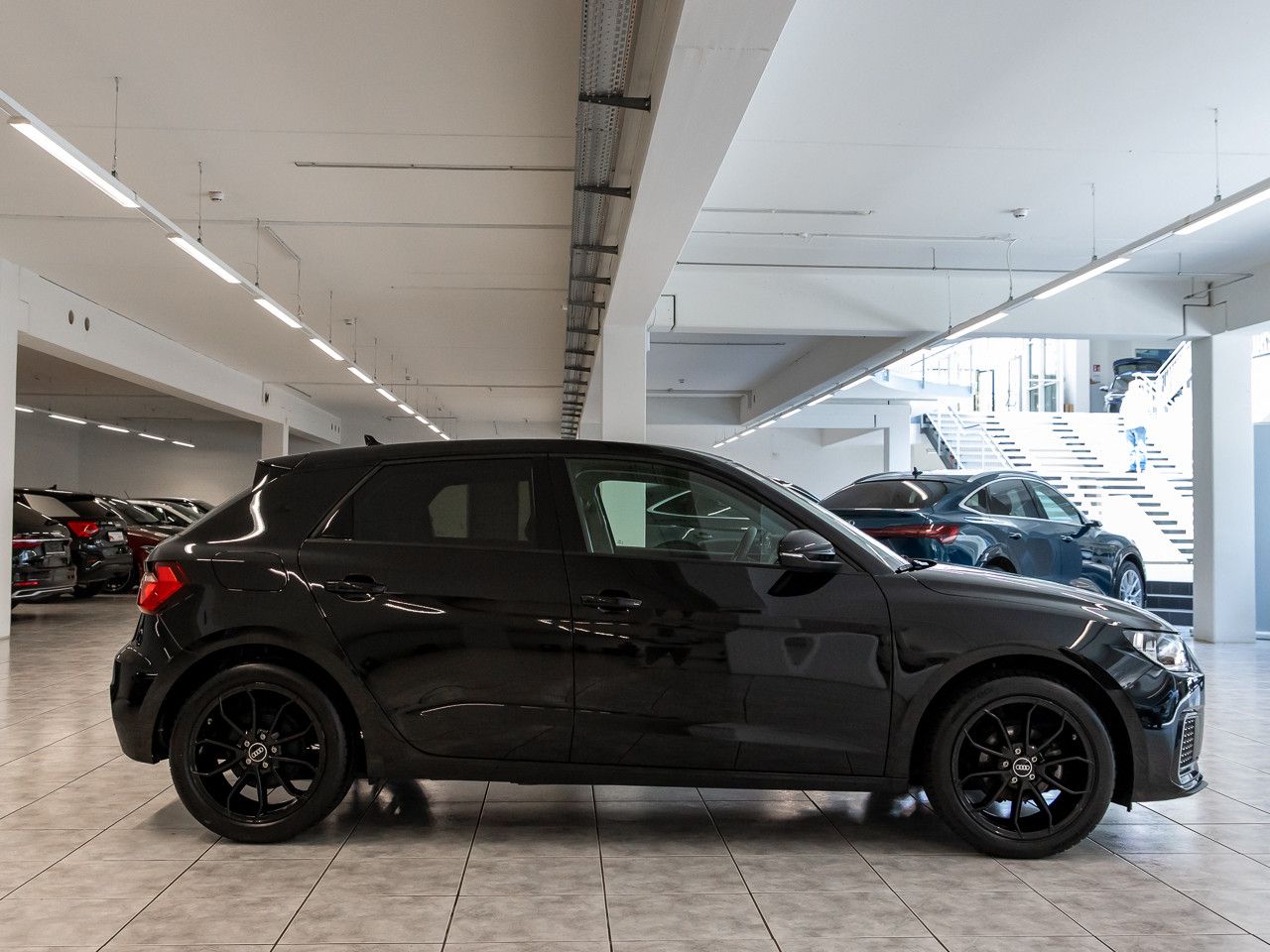 Audi A1 Sportback 25 TFSI advanced - Samsaru's Car Outlet