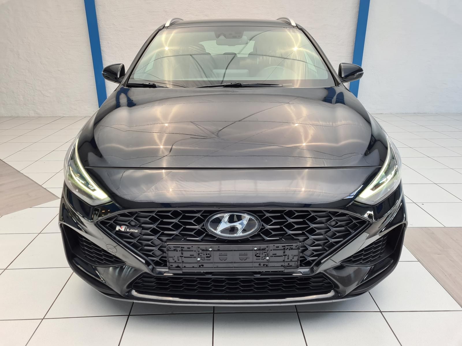 Hyundai i30 cw 1.5 T-GDI N Line - Samsaru's Car Outlet