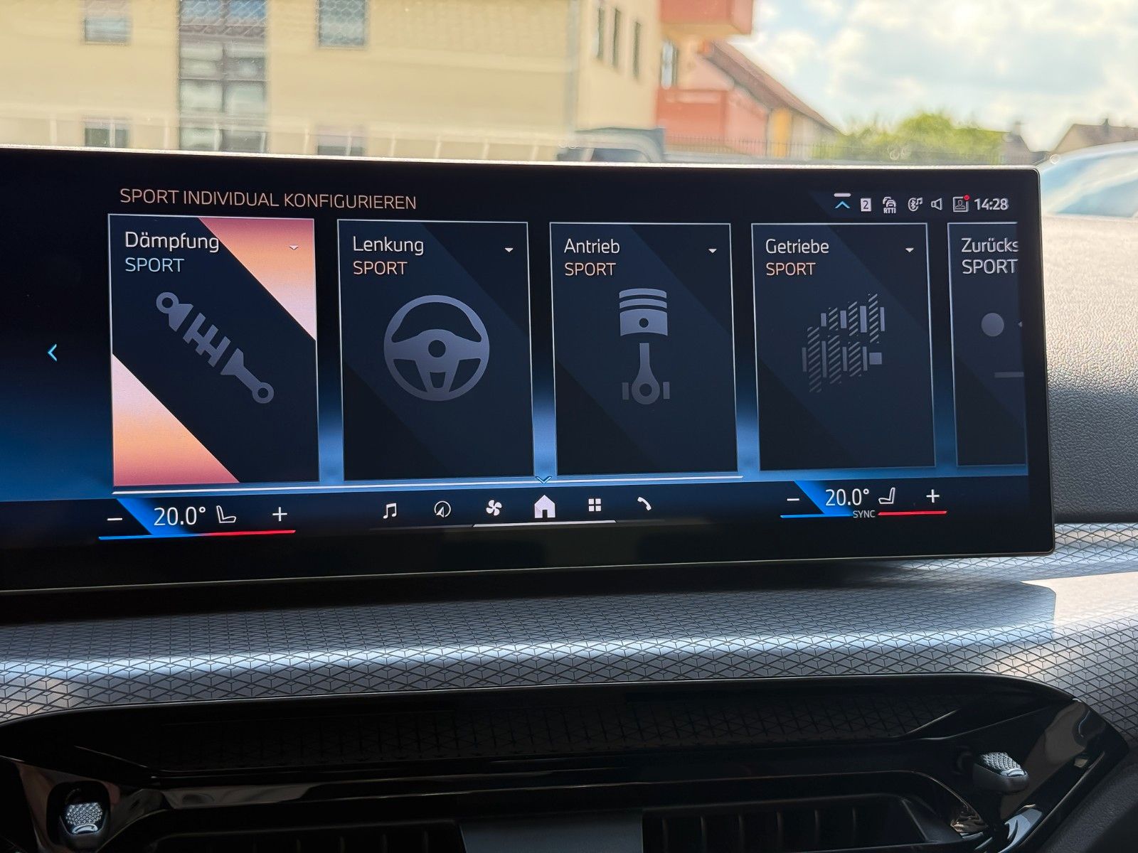 BMW 320d D M Sport AHK HuD 360° hifi ACC