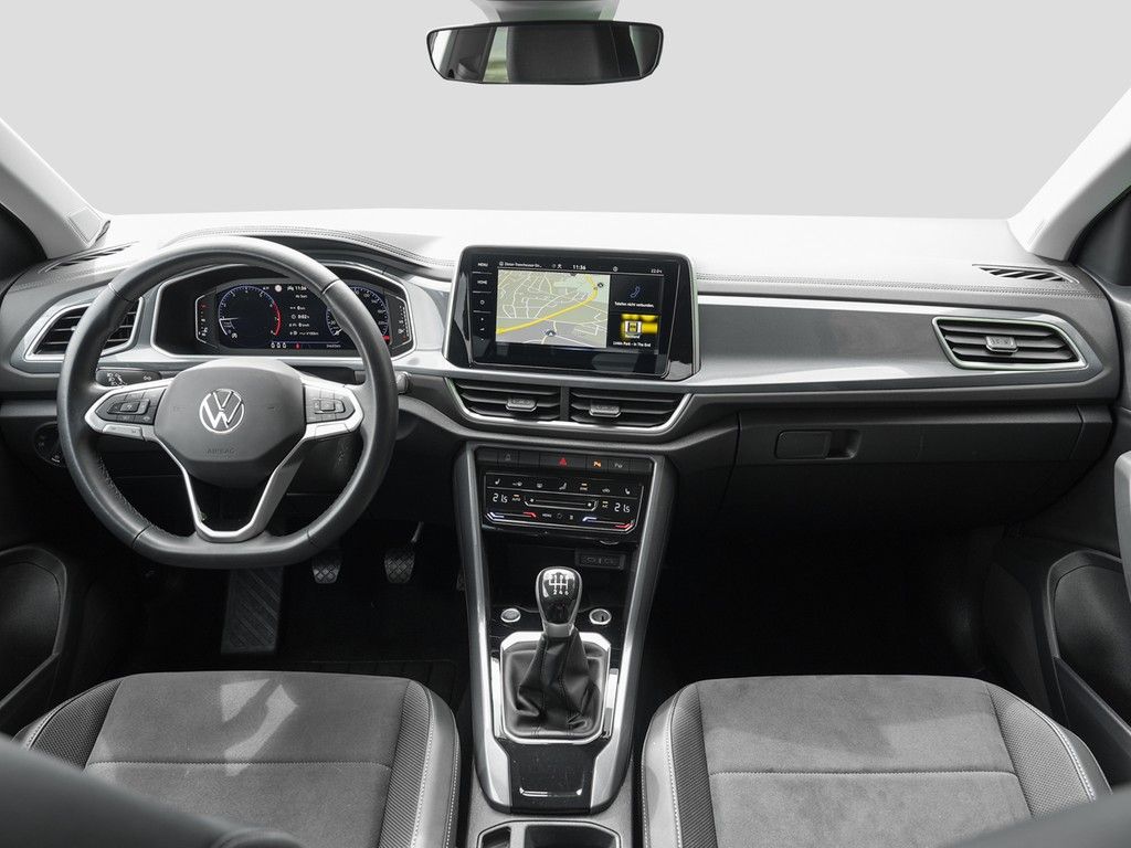 Volkswagen T-Roc 1.0 TSI Style - Samsaru's Car Outlet
