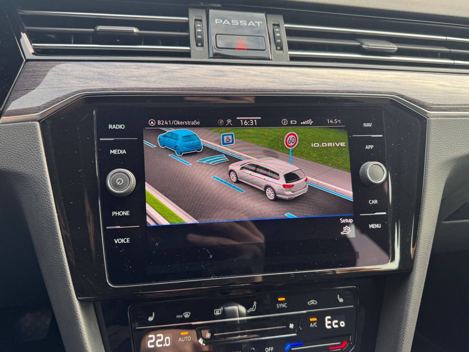 Volkswagen Passat Variant GTE DSG - Samsaru's Car Outlet