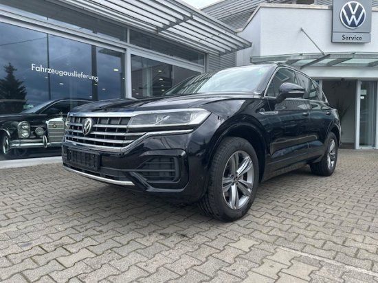 Volkswagen Touareg 3.0 TDI 4M R-LINE - Samsaru's Car Outlet