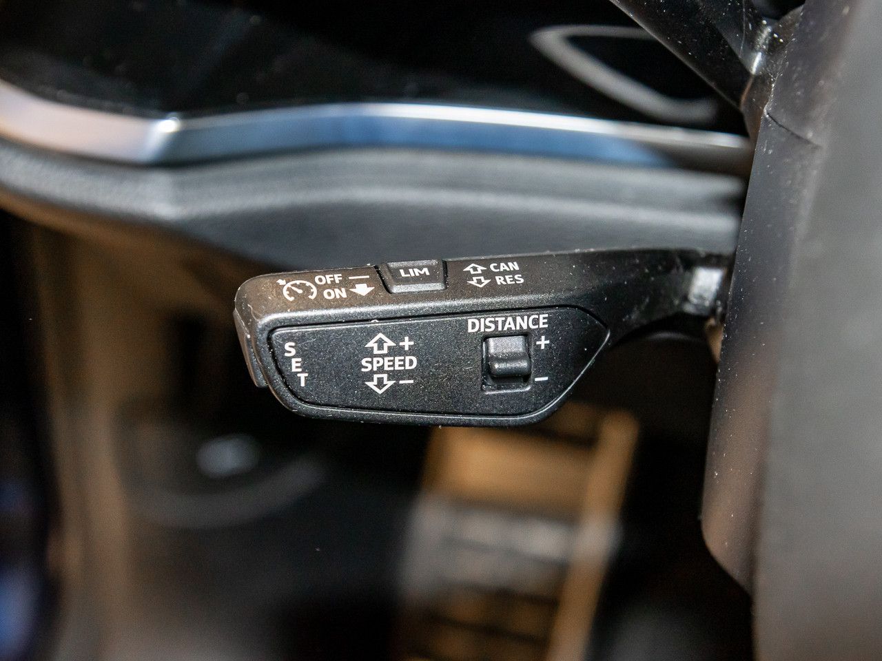 Audi Q3 S line 40 TFSI quattro - Samsaru's Car Outlet