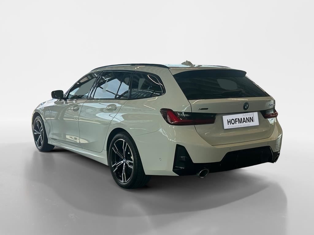 BMW 330e xDrive Touring M Sport+AHK+Pano+DrivAssist