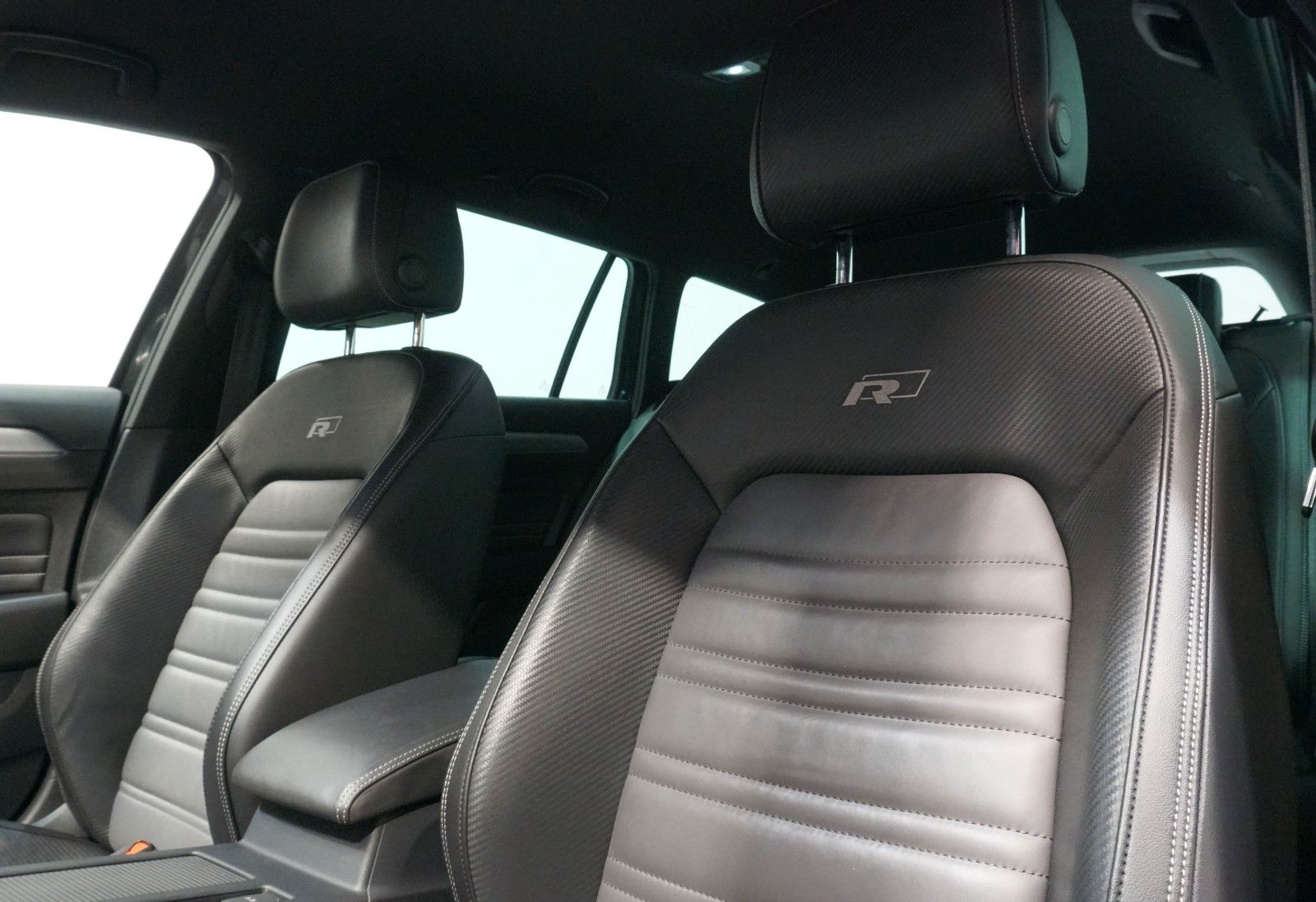 Volkswagen Passat Variant R-Line 4Motion 2.0 TDI*AHK*IQ.Lig